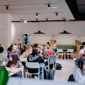 Abbildung der gefüllten Mensa